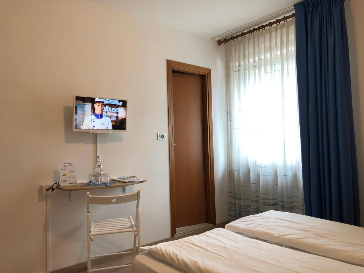 Hotel Villa Al Vento Torbole Sul Garda Exterior photo